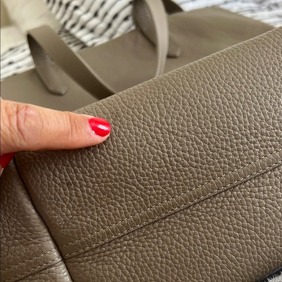 CUYANA Elegant Taupe LEATHER Tote Bag - Picture 8 of 16